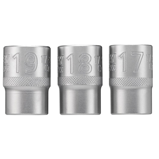 Three silver STANLEY sockets with knurled grips, sizes 19, 18, and 17 mm displayed in a row.