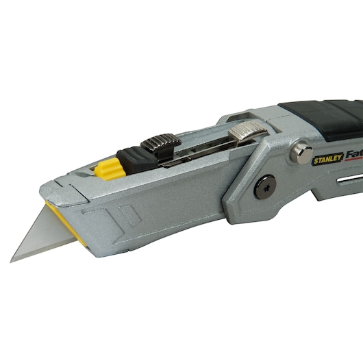 STANLEY XTHT0-10502 utility knife close-up with silver blade and black-yellow handle on white background.