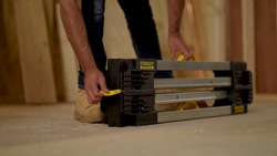 Video STANLEY® FATMAX® Folding Metal Sawhorse (Pair), 900kg Max. Capacity